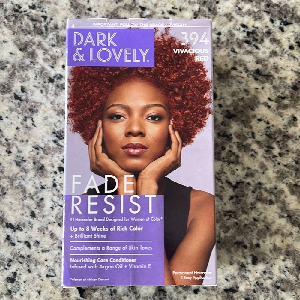 Dark & Lovely Fade resist hair dye.